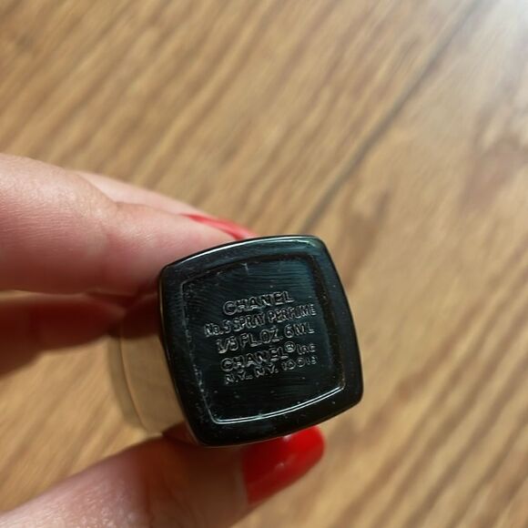 Vintage Chanel no 5 refillable splash bottle and spray bottle - Picture 6 of 6